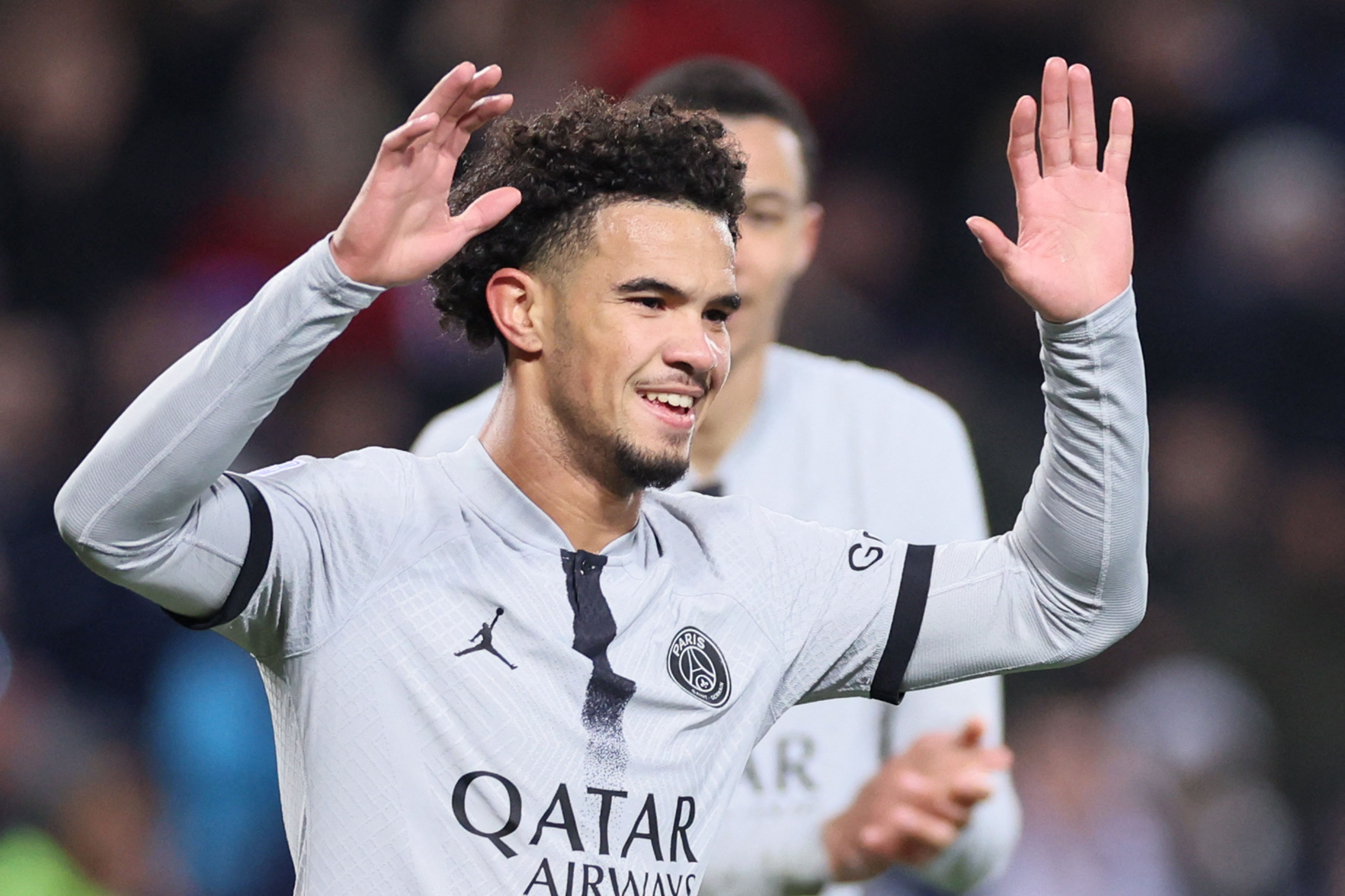 Warren Zaïre-Emery, durante un partido con el PSG.