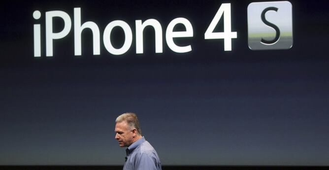 Philip Schiller durante la presentación del iPhone 4S