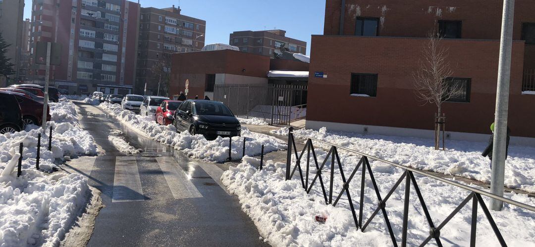 Fuenlabrada prosigue con las tareas de limpieza en las vías urbanas