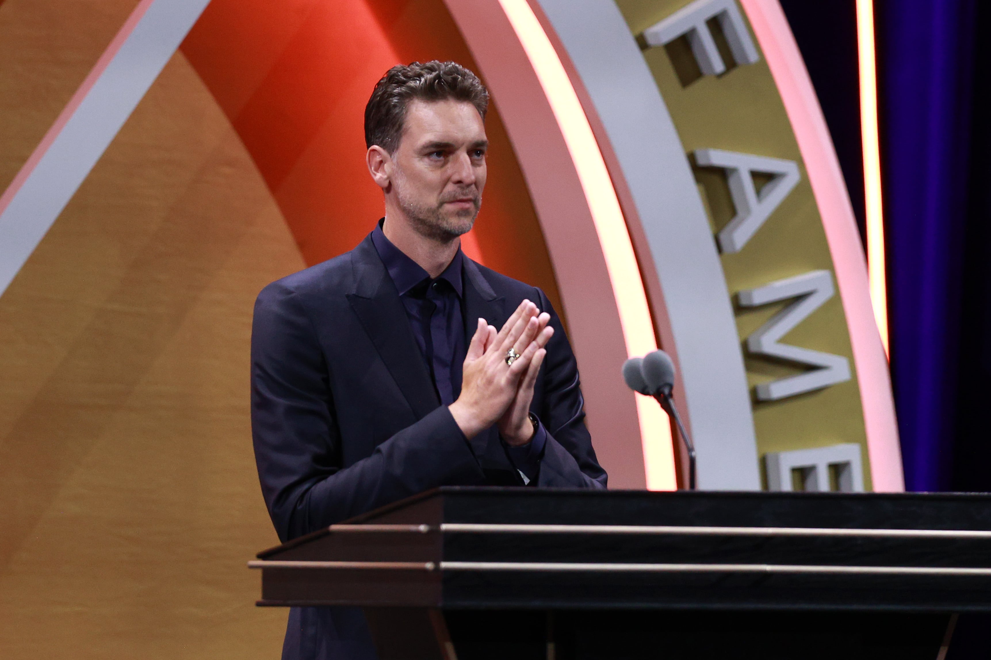 Pau Gasol, en el Hall of Fame de la NBA. (Photo by Mike Lawrie/Getty Images)