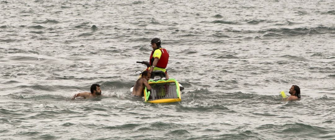 Simulacro de rescate en la playa