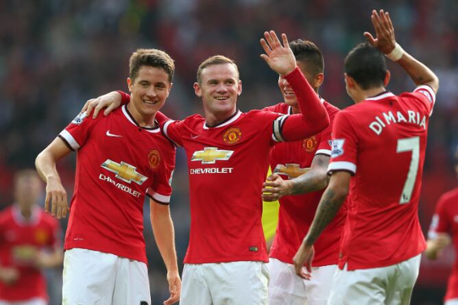 Los jugadores del United festejan uno de los goles del partido