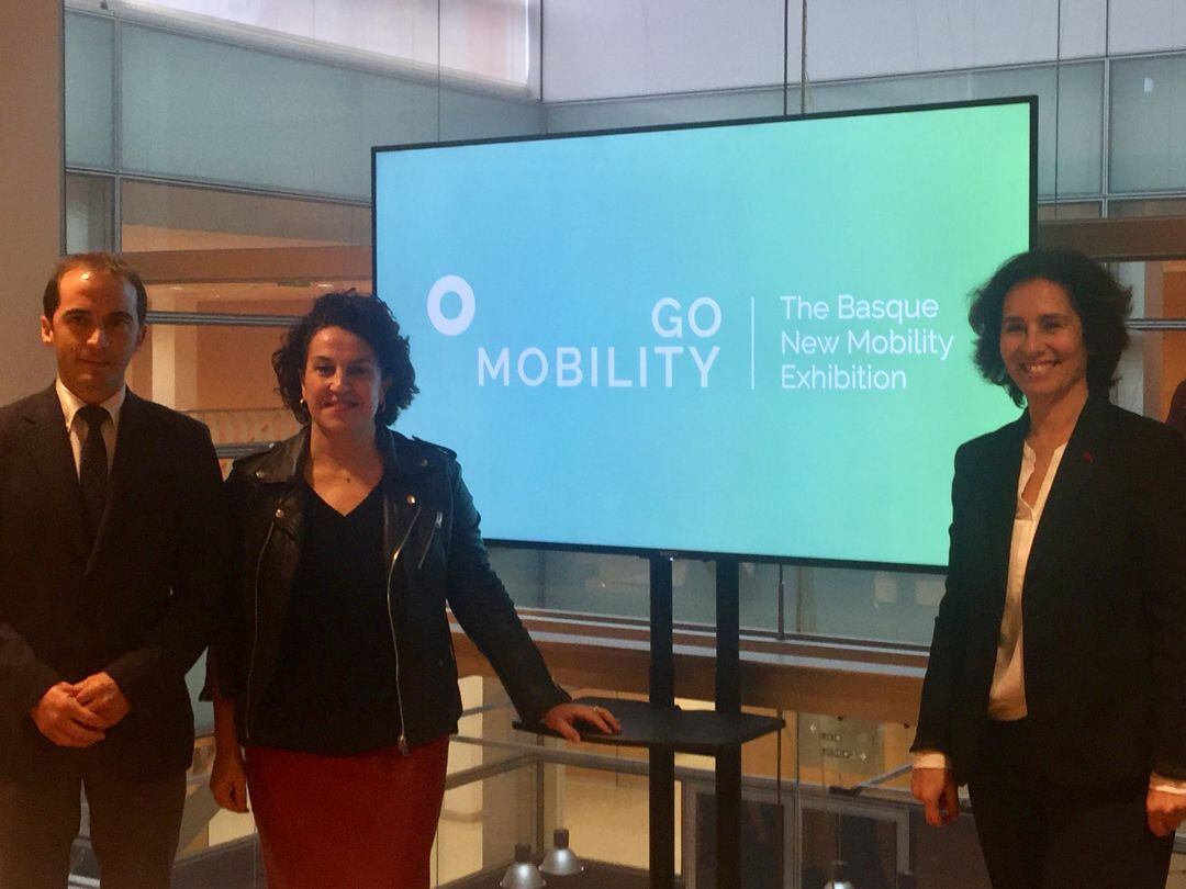 Iñigo Ansola, director del EVE, Ainhoa Aizpuru, diputada de  Proyectos Estratégicos y Mónica Alday, directora de Go Mobility, en la presentación de la segunda edición de la feria. 
 