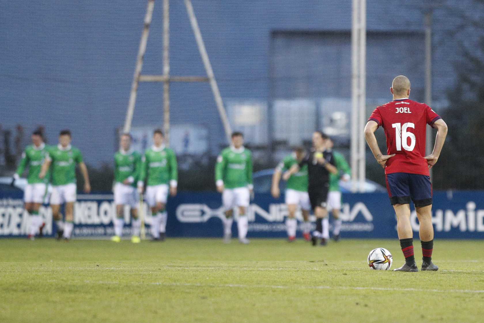 Los jugadores del San Juan celebran el gol de la victoria ante Osasuna Promesas