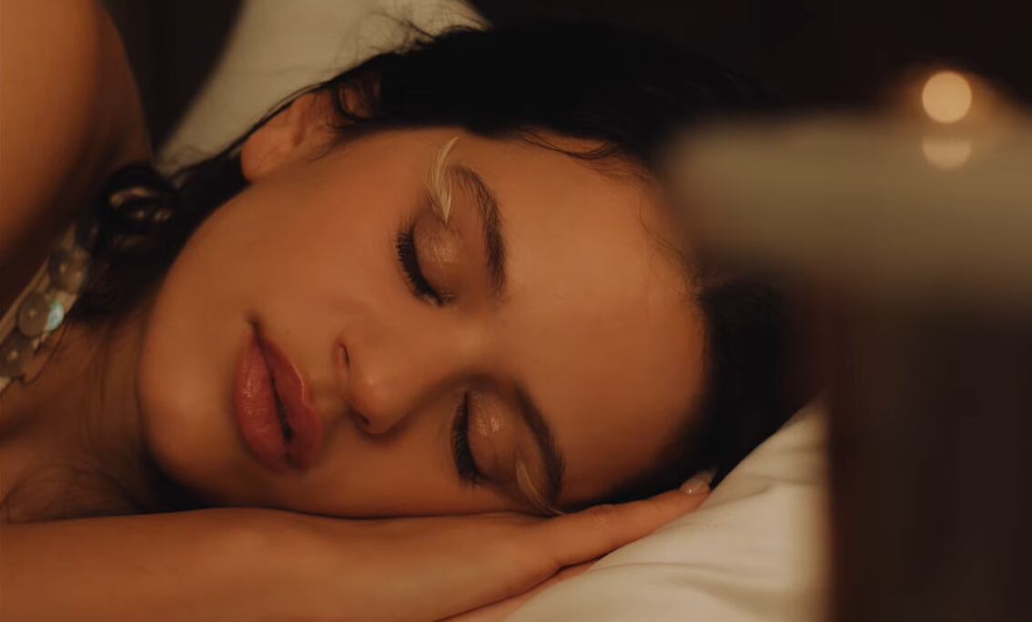 Captura de Rosalía en el videoclip de 'Berghain'
