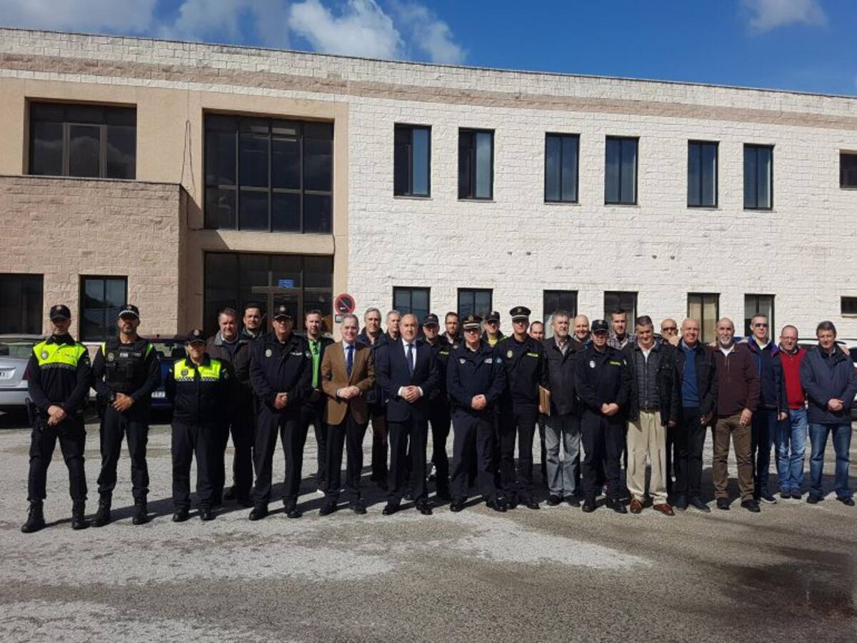 El gobierno local cierra filas en torno al cese de José Medina