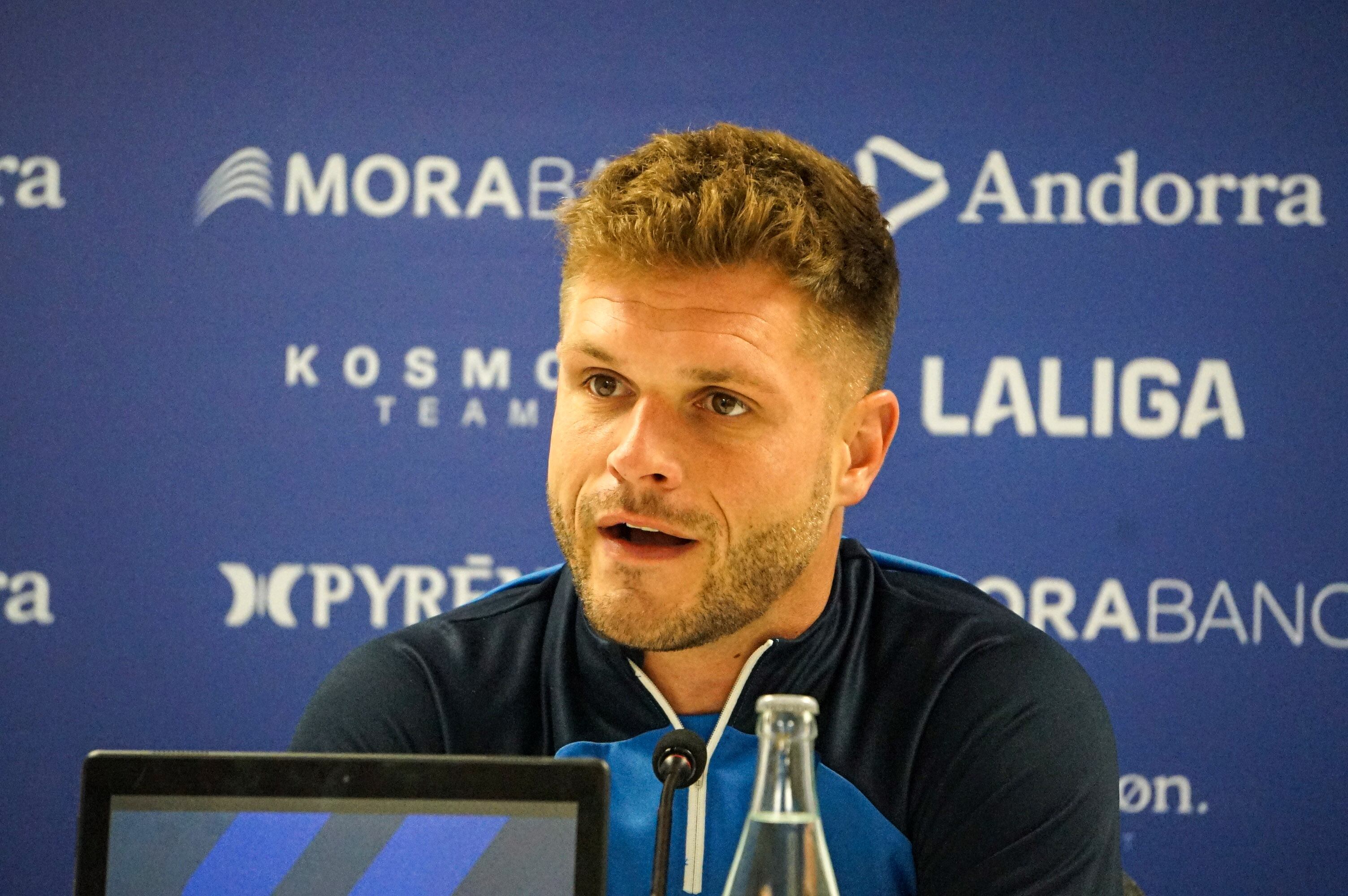 El tècnic de l'FC Andorra, Ferran Costa, tindrà tota la plantilla disponible pel partit del dissabte