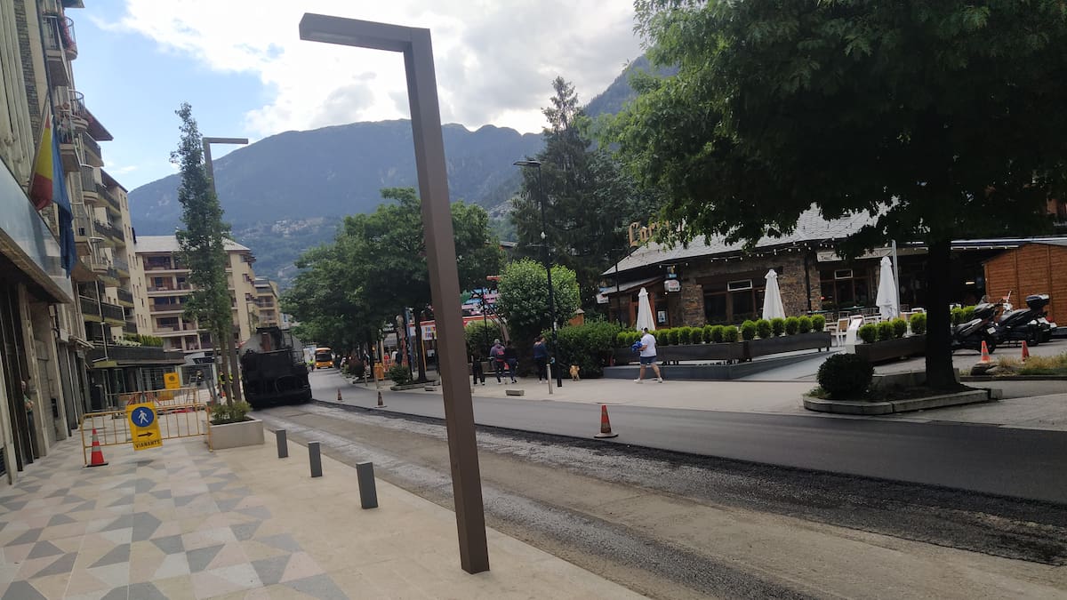 Finalitzen les obres al carrer de Prat de la Creu