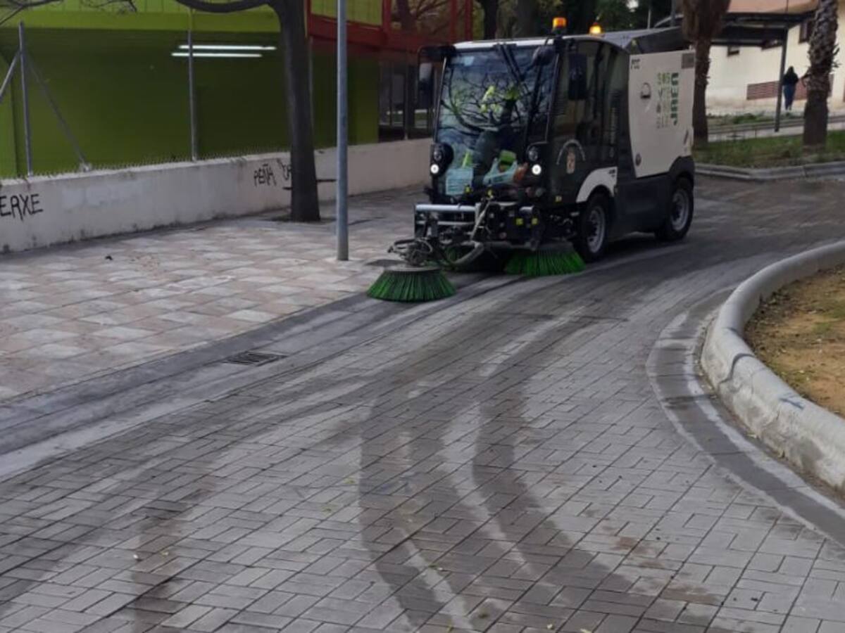 Más limpieza en el entorno de la UJA