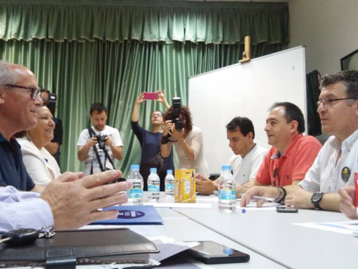 Unidos Podemos ultima su ronda de contactos reuniéndose con UGT