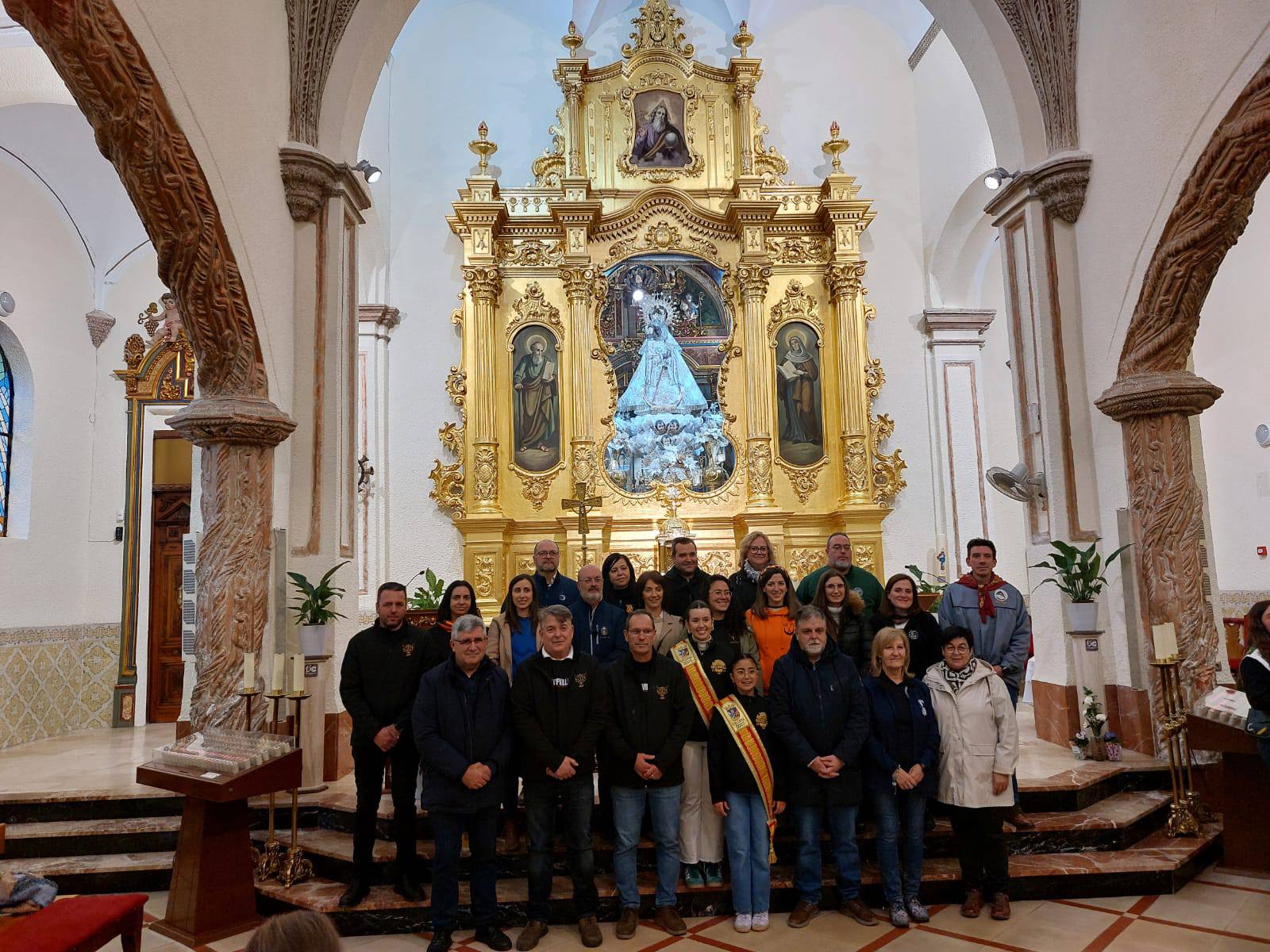 Foto de familia en el Santuario