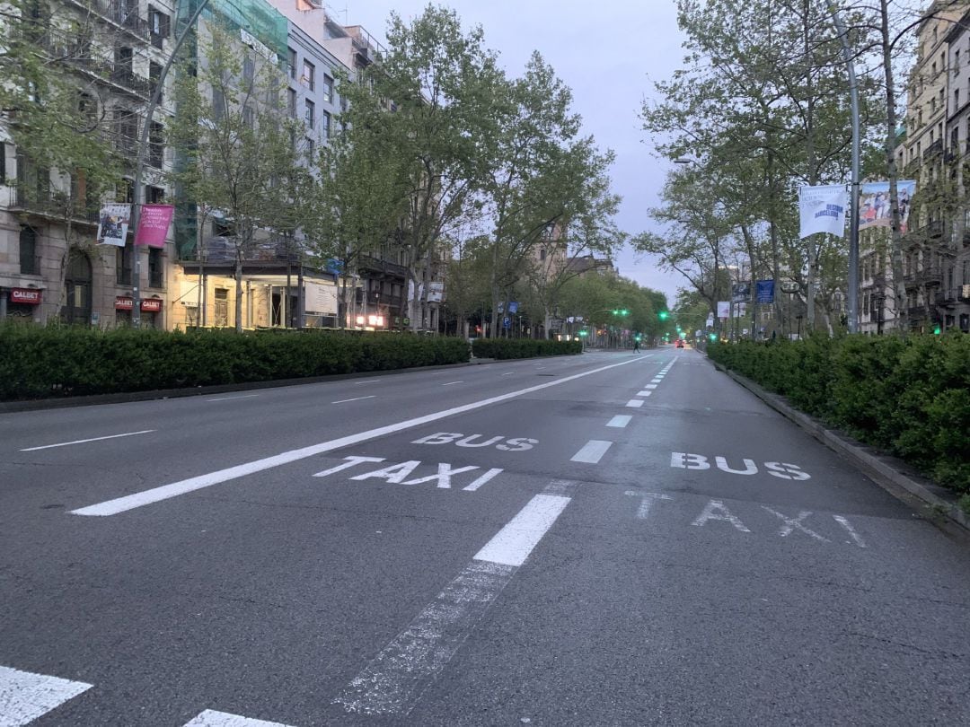 La Gran Vía de les Corts Catalanes de Barcelona sin tráfico
