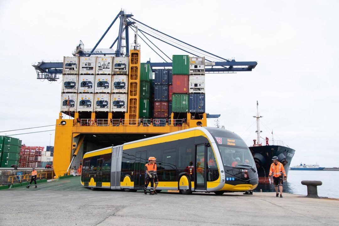 Llegada de la Guagua a Gran Canaria. 