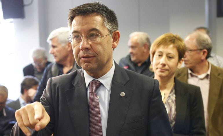 GRA211 SANT JOAN DESPÍ (BARCELONA), 27/03/2015.- El presidente del Fc Barcelona, Josep Maria Bartomeu, durante la presentación hoy de las obras del nuevo Miniestadi en la Ciudad deportiva Joan Gamper de Sant Joan Despí(Barcelona), ha afirmado que &quot;no me g