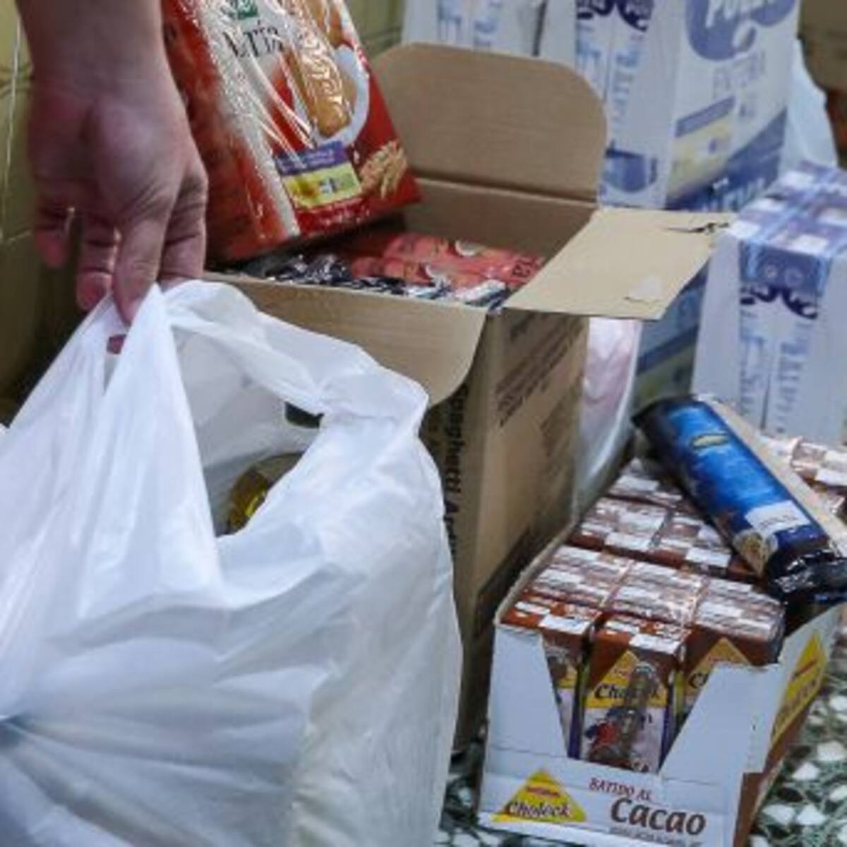 La Xunta firma con Cruz Roja la puesta en marcha de la 'Tarjeta Básica'