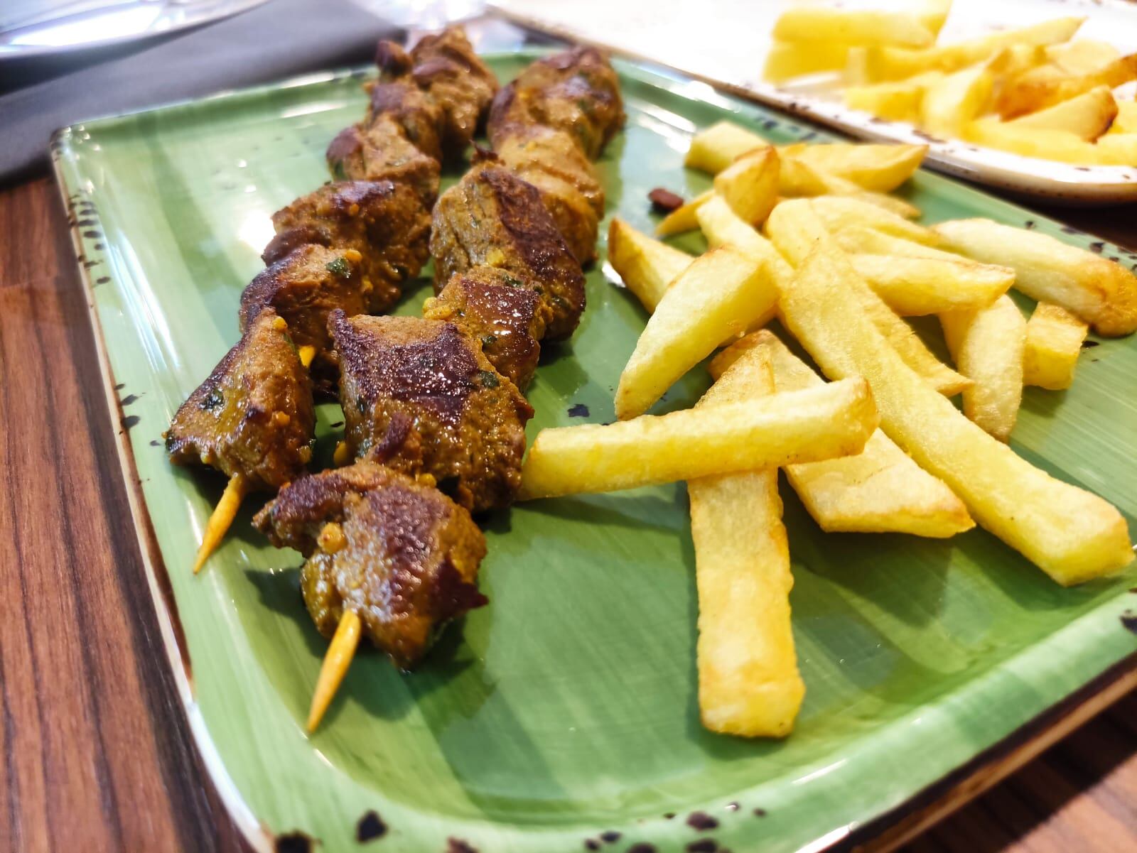 Pinchos de cordero moruno, en La Tasca