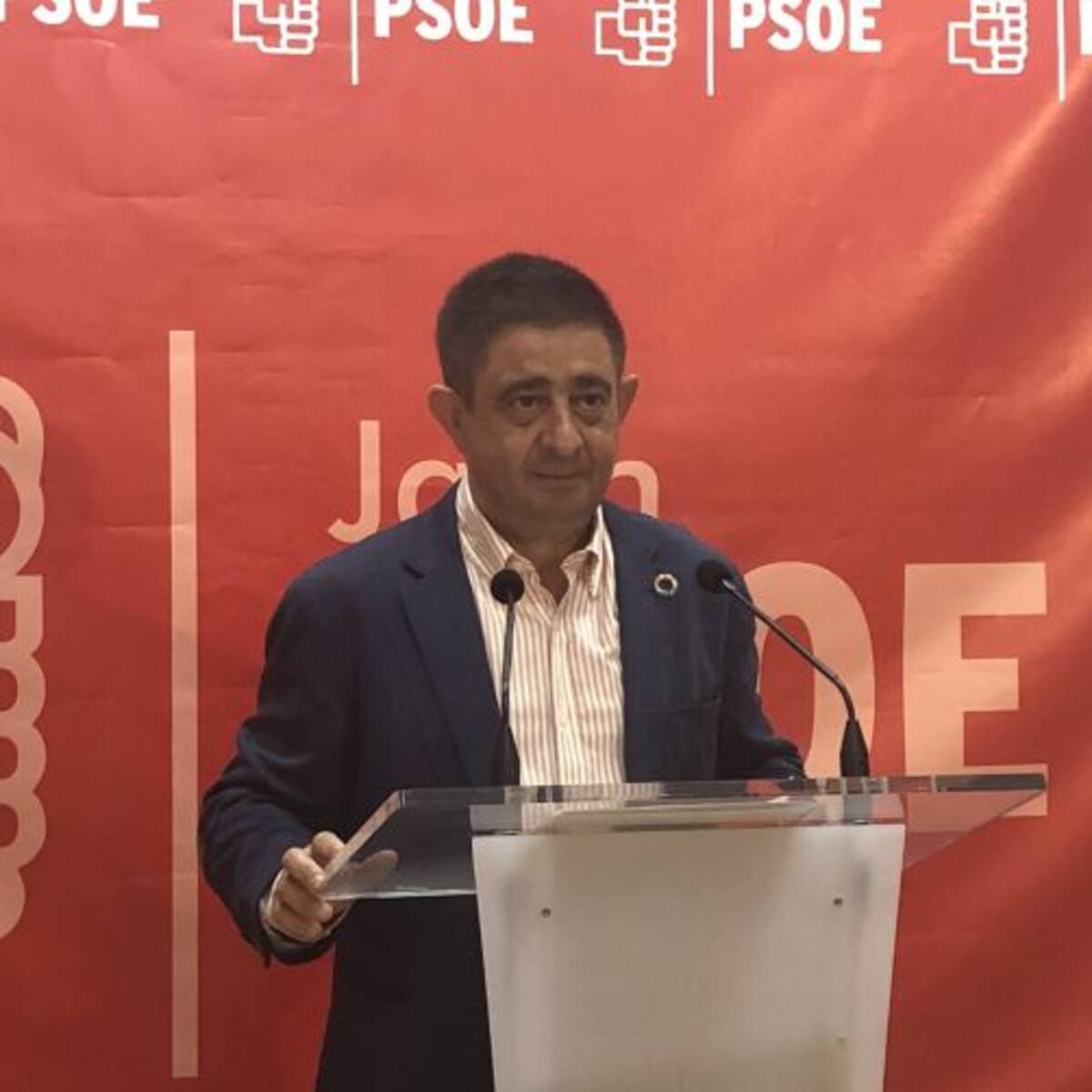 Reyes exige a la Junta de Andalucía una relación "sincera" con los ayuntamientos
