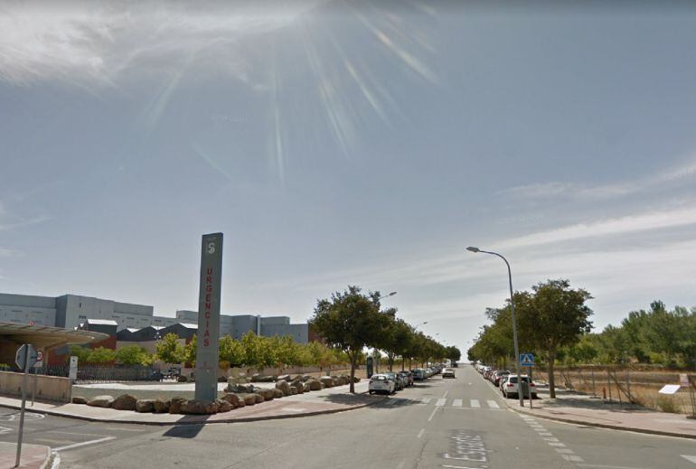 El hombre padece disfunción multiorgánica y se encuentra con soporte vital respiratorio y hemodinámico