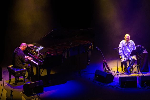 Pablo Milanés con Miguel Núñez al piano