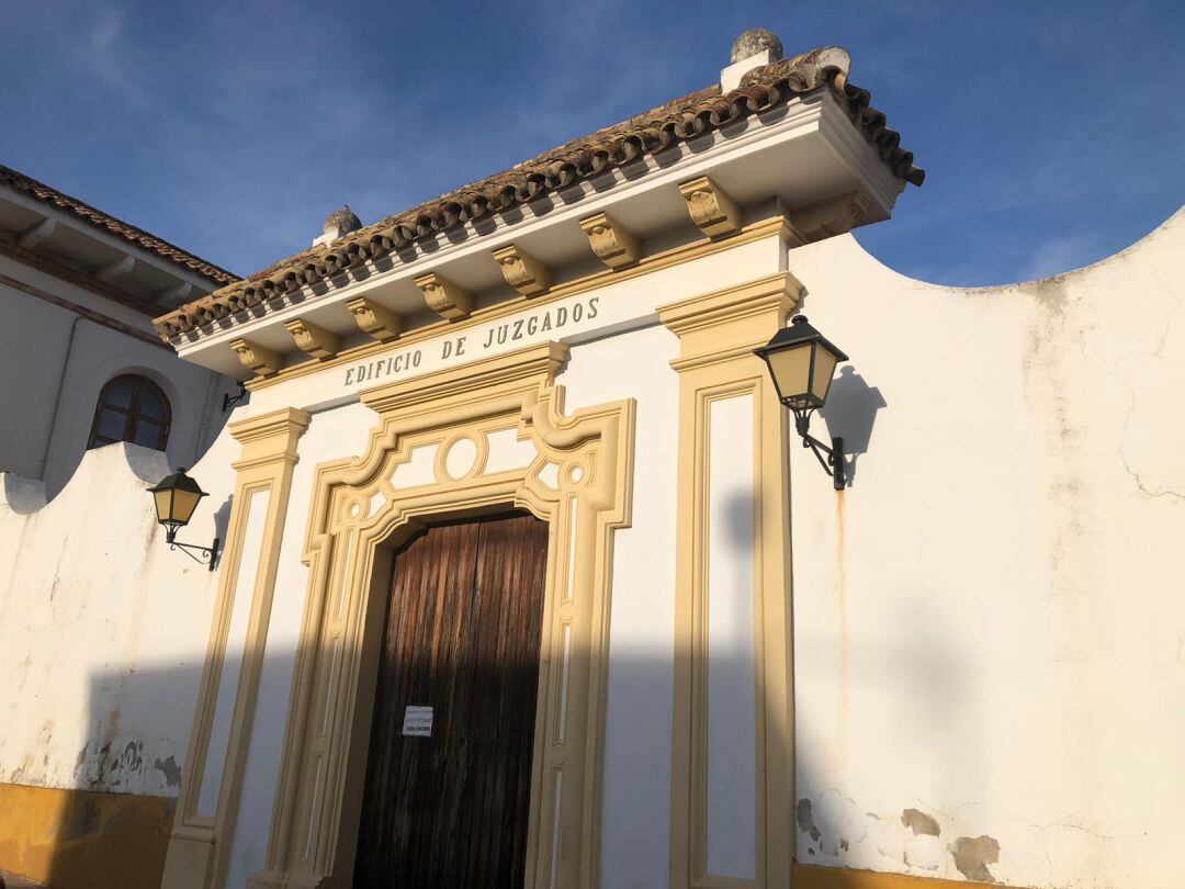 Fachada del Palacio de Marzales, donde se ubican los Juzgados de lo Penal.