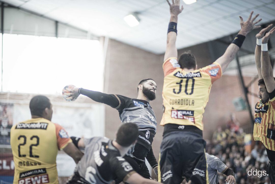 Renovación Thiago Alves