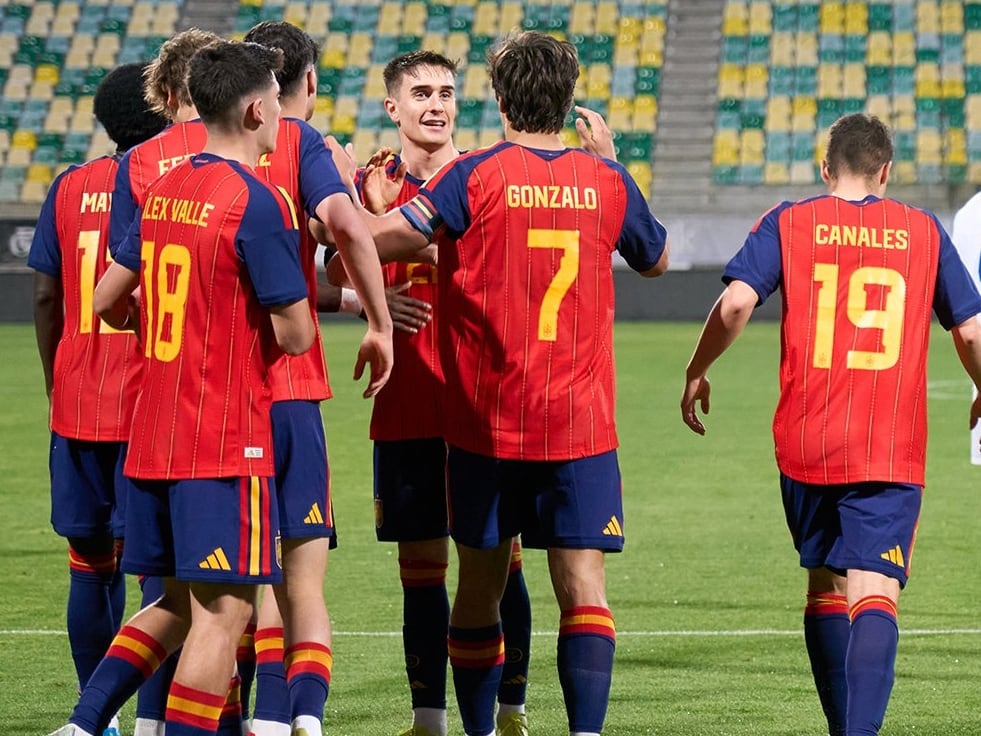 La selección española sub-21 durante el partido frente a Chipre