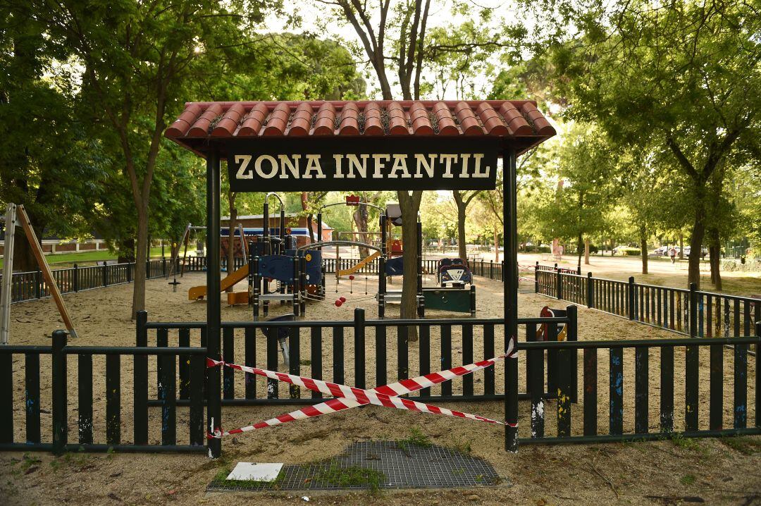 Un parque de Madrid clausurado por la pandemia