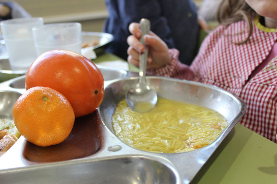 Oliva amplía las becas comedor de la Conselleria d'Educació 