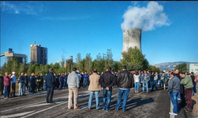 Los trabajadores de Elcogás en una de sus últimas movilizaciones.