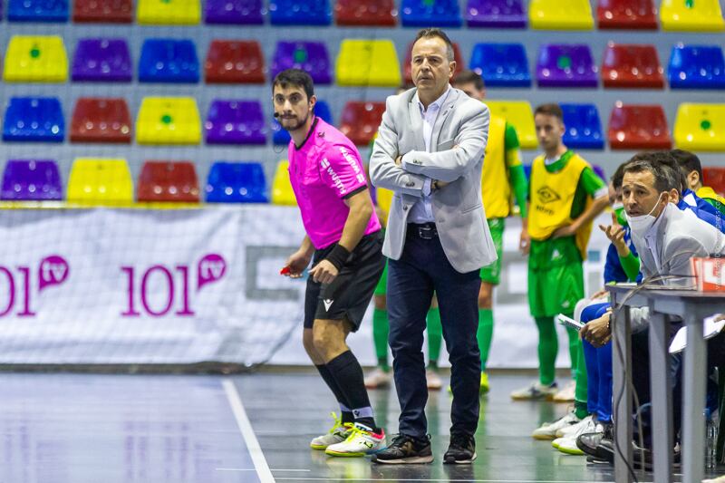 Tete en un partido con el BeSoccer UMA Antequera