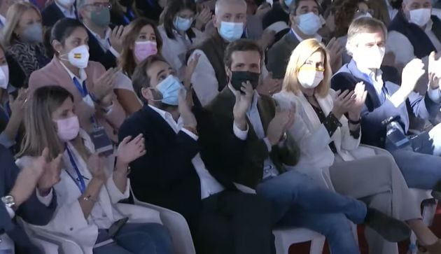 Pablo Casado, junto a Paco Nuñez durante el acto de clausura