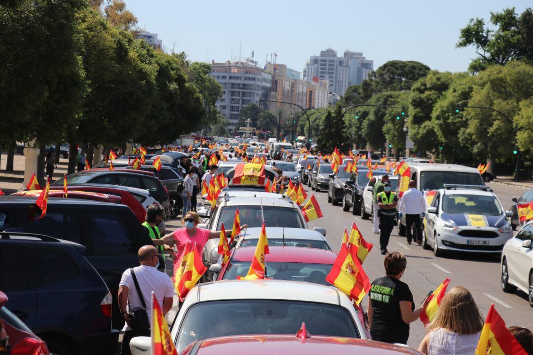 Manifestación motorizada en València convocada por Vox