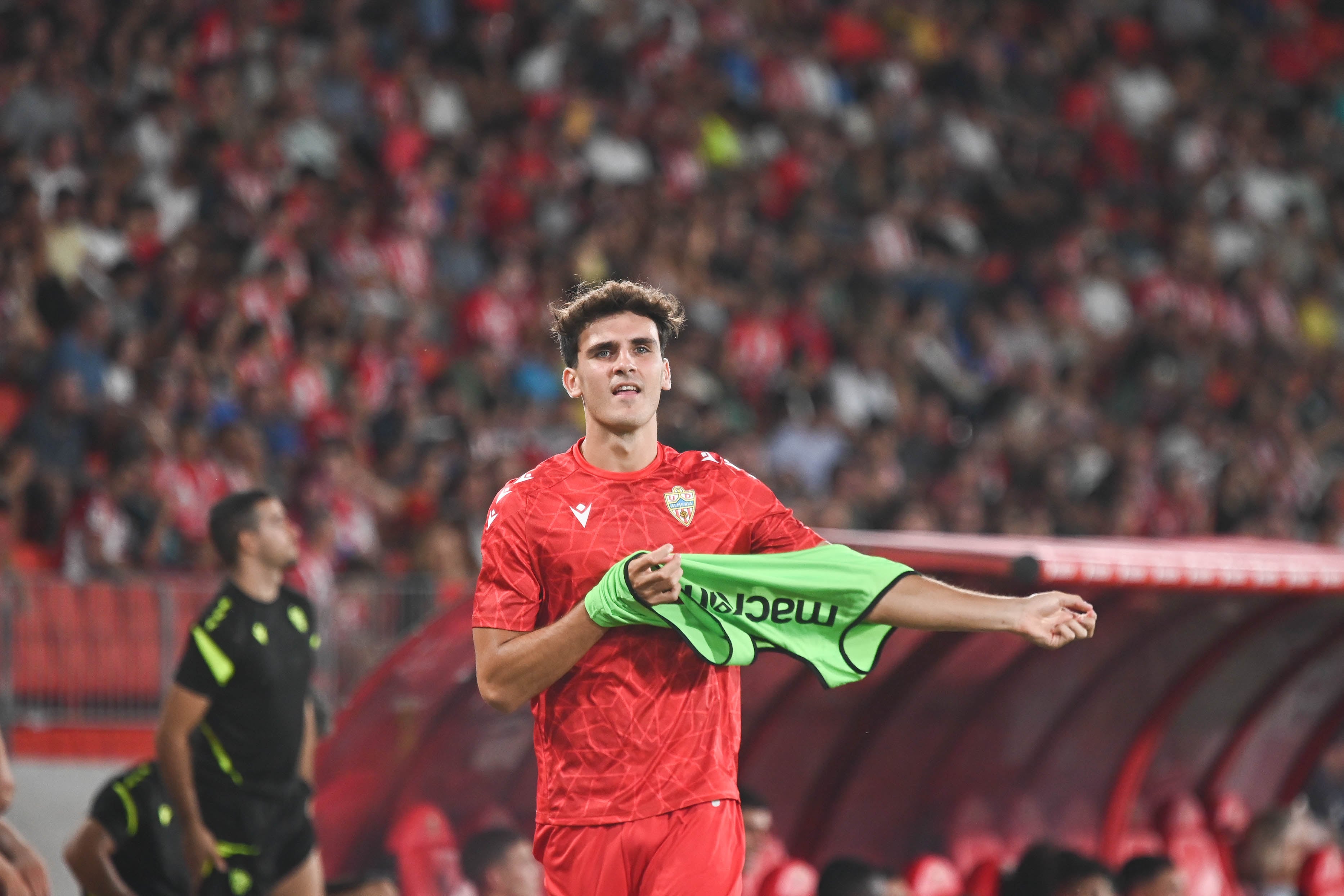 Selvi Clua ha vuelto a toda máquina desde el banquillo.