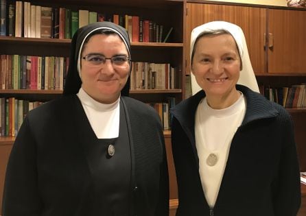 Sor Blanca y Sor Carmen de la congregación Siervas de Jesús