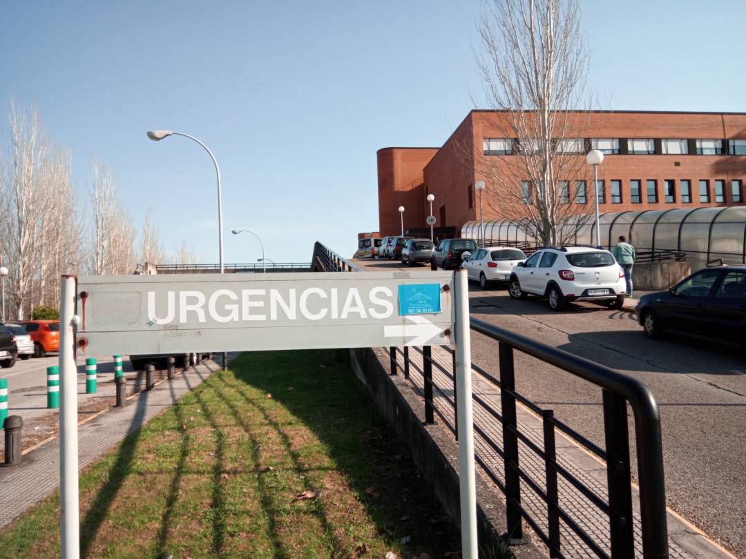 Entrada a Urgencias del Hospital del Bierzo