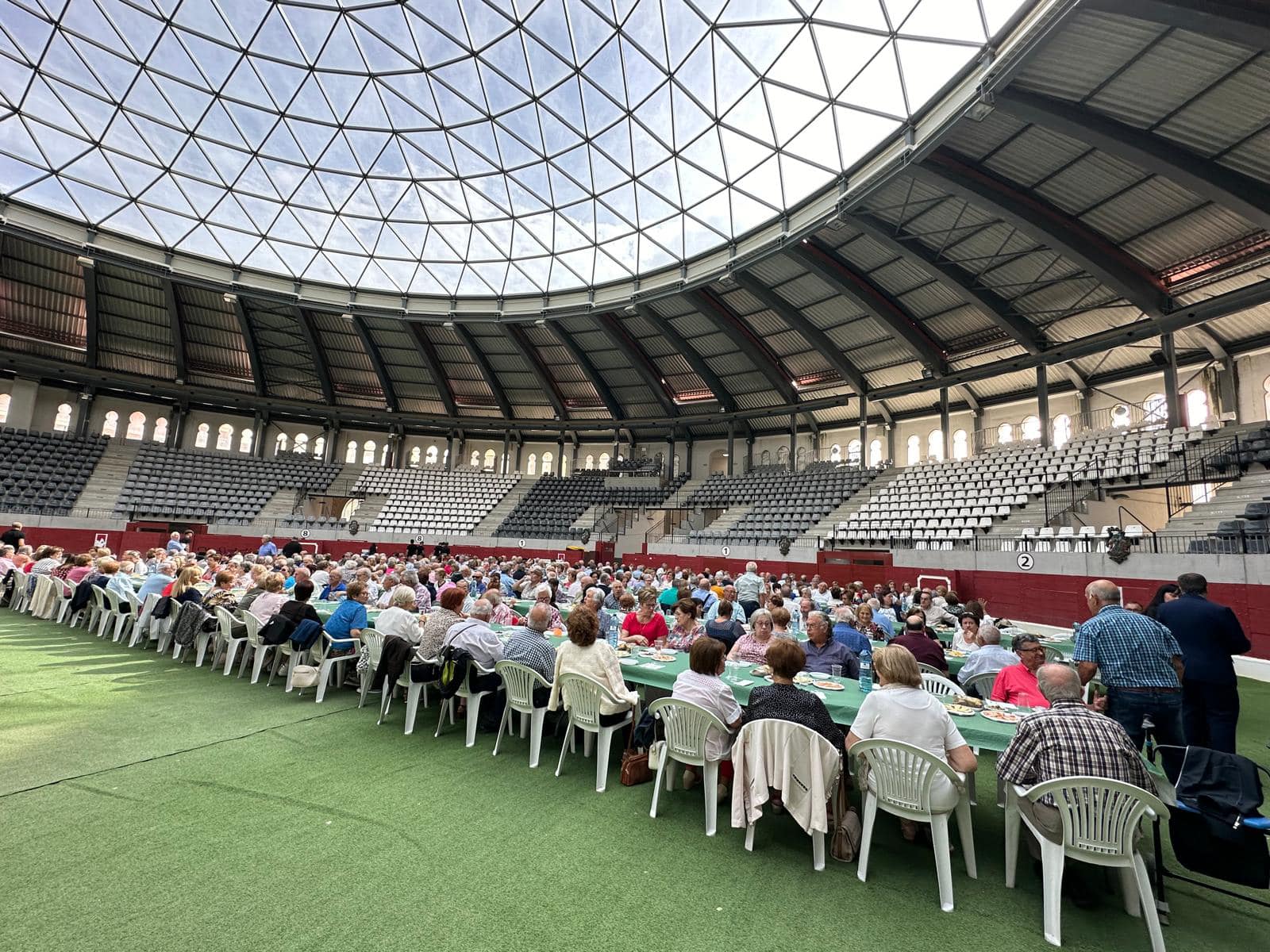 Comida de la asociación de jubilados y pensionistas