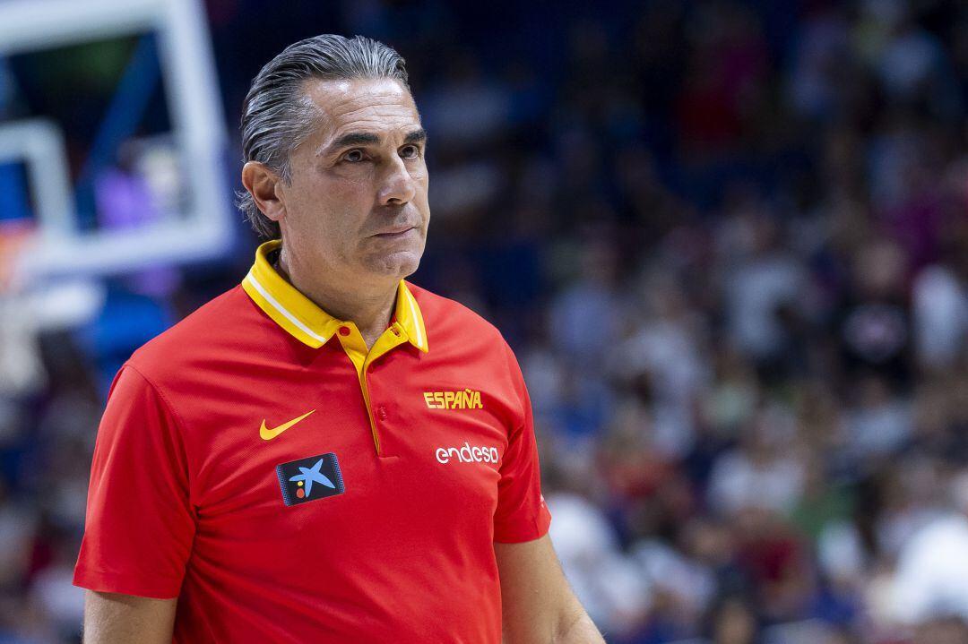 Sergio Scariolo dirigiendo a la Selección Española.