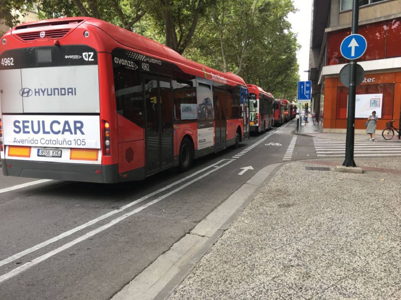 Autobuses urbanos de Zaragoza en el Paseo de Constitución