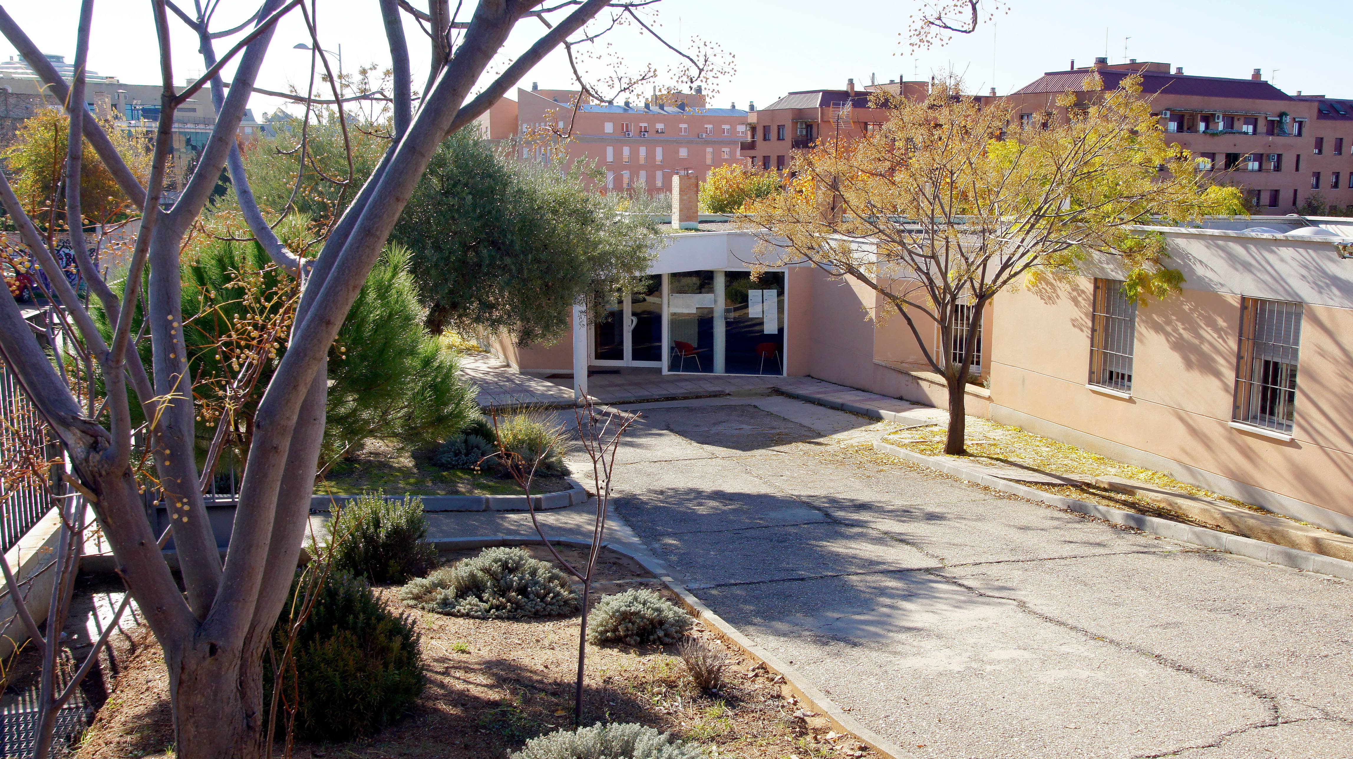 Imagen de archivo de la entrada principal del centro de educación para personas adultas &#039;CEPA Gustavo Adolfo Bécquer&#039; de Toledo