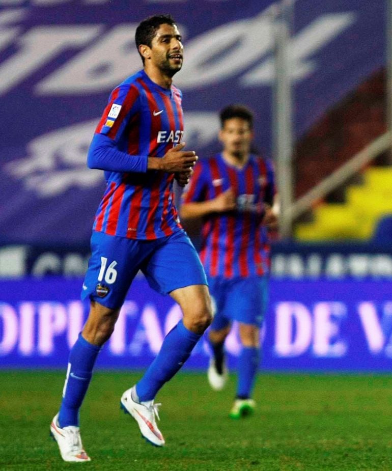 El Adoua en un partido de la temporada 2014-2015