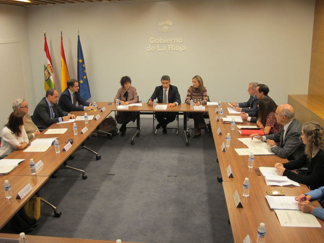 Reunión de la Comisión Institucional