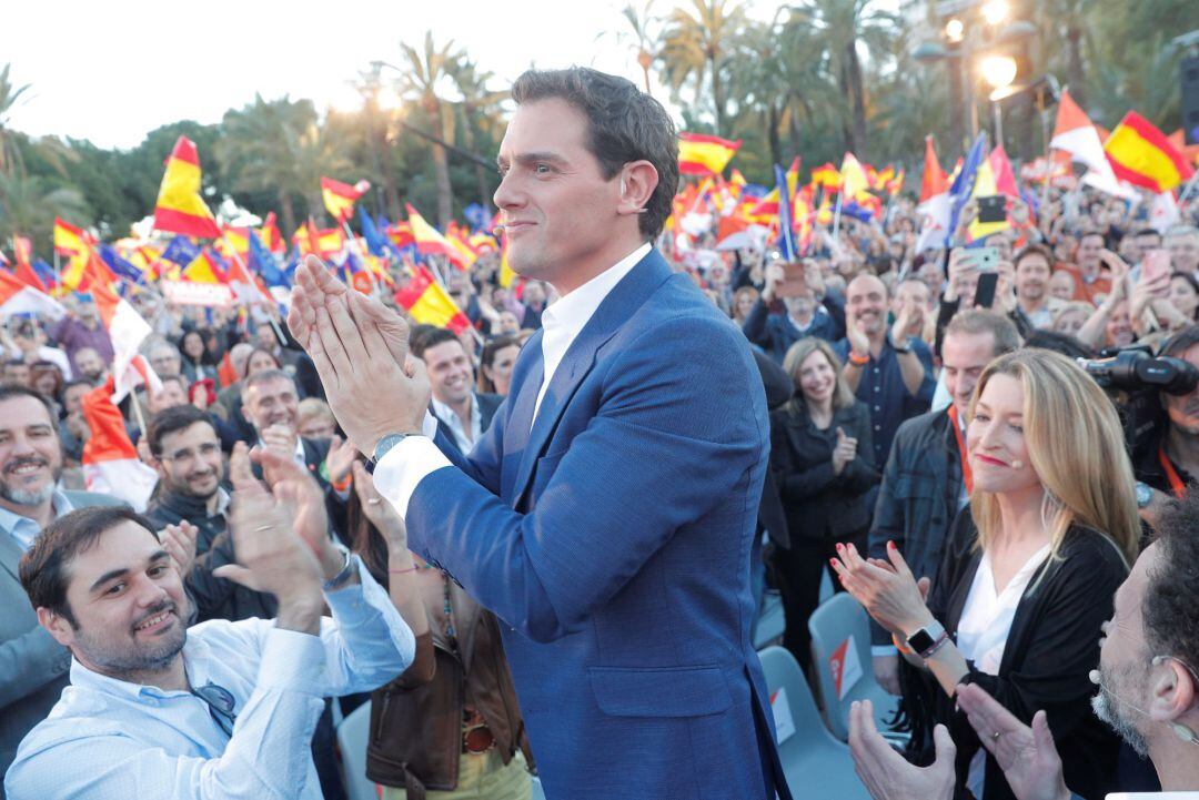 El presidente de Ciudadanos, Albert Rivera, en al acto de cierre de campaña de Ciudadanos en el Jardín del Turia. 