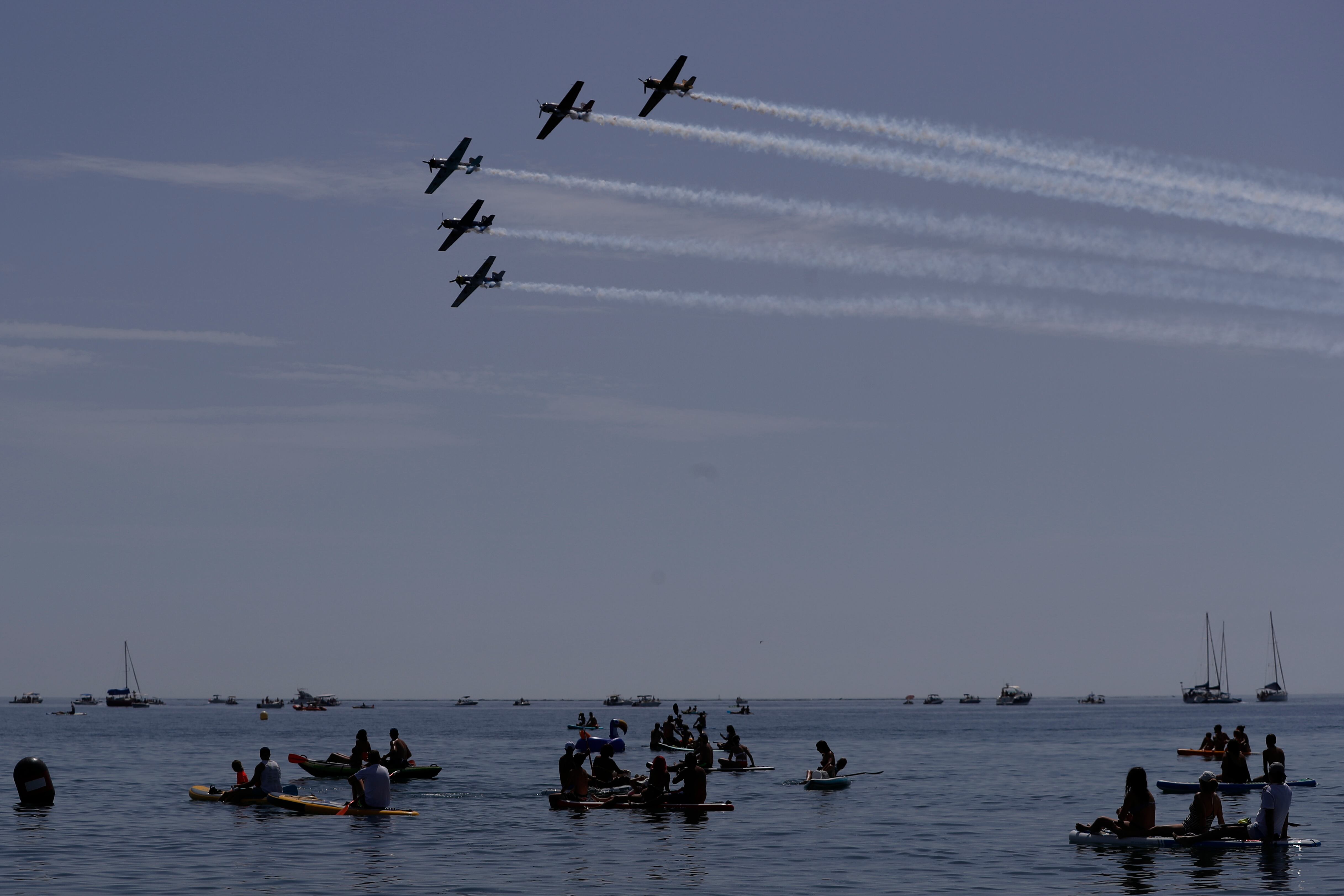 Celebración del VI Festival Aéreo Internacional de Torre del Mar que ha contado con la participación de 43 aeronaves