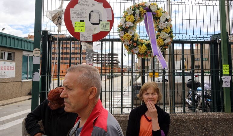 Manifestación en las puertas de la factoría de Lauki