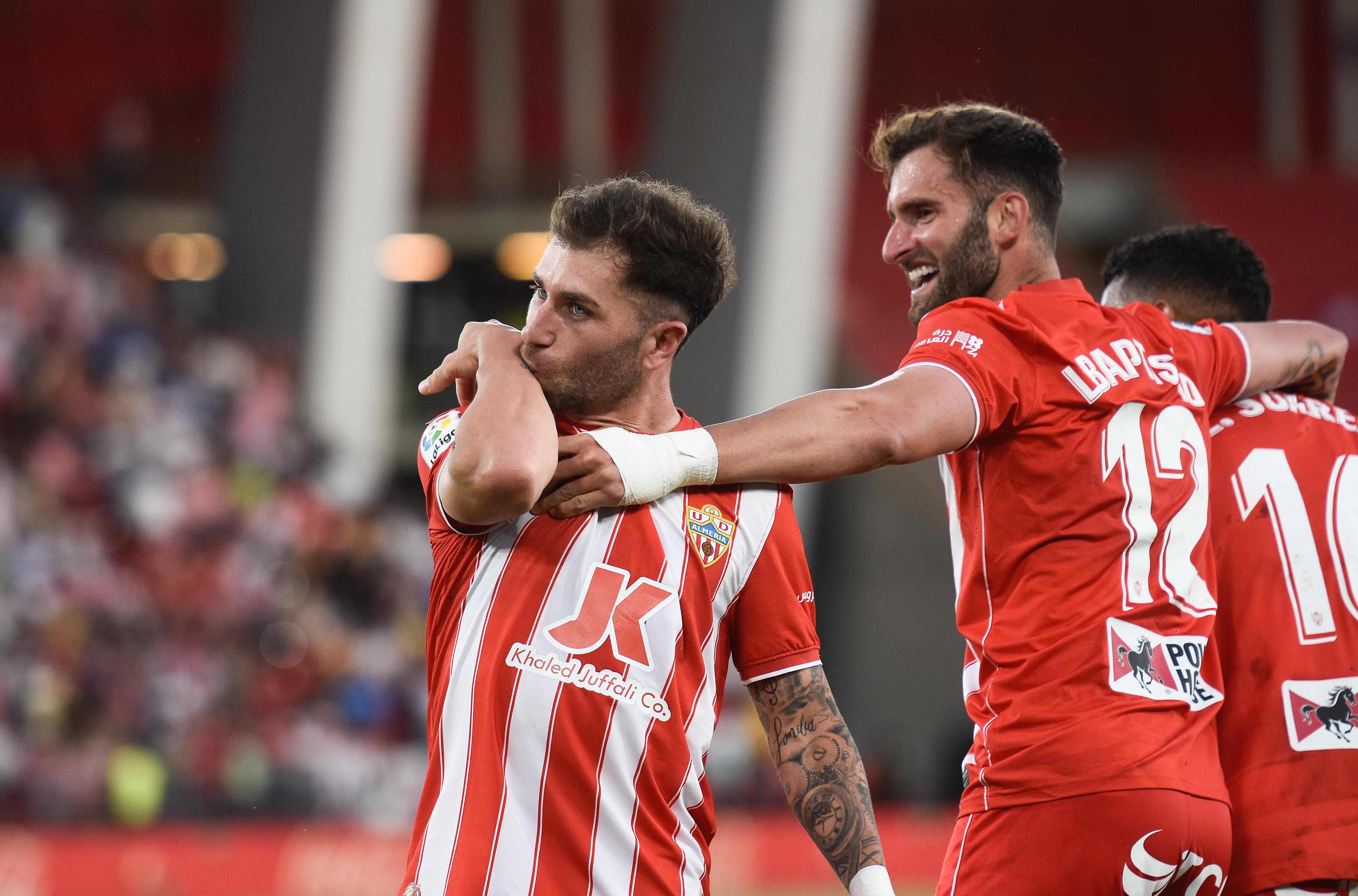 Un futbolista con mucho talento, pero nadie sabe nada de su futuro.