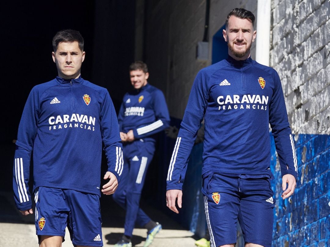 Tejero, a la izquierda, Peybernes, a la derecha, antes de un entrenamiento en La Romareda