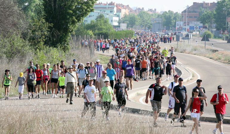 Participantes de una de las ediciones de la Marcha Asprona