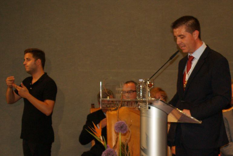 Santiago Cabañero, durante su discurso de investidura