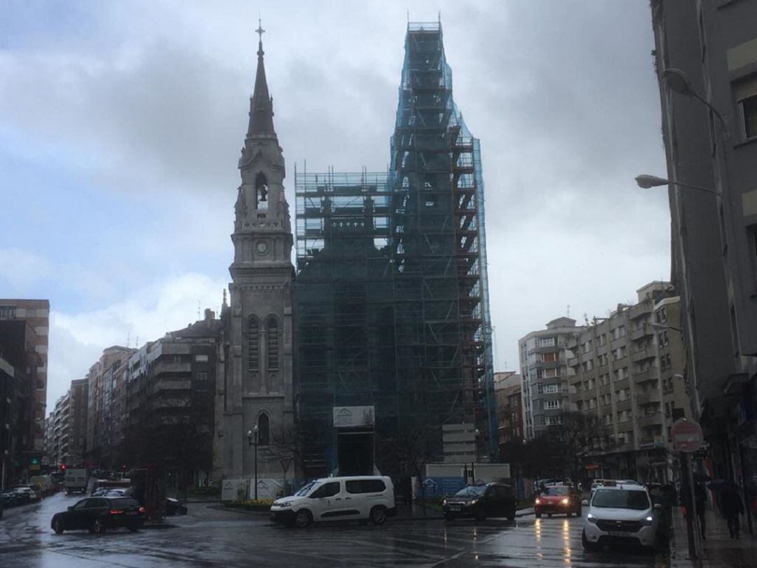 La Iglesia de Santo Tomás de Cantorbery donde se ha suspendido el rito.