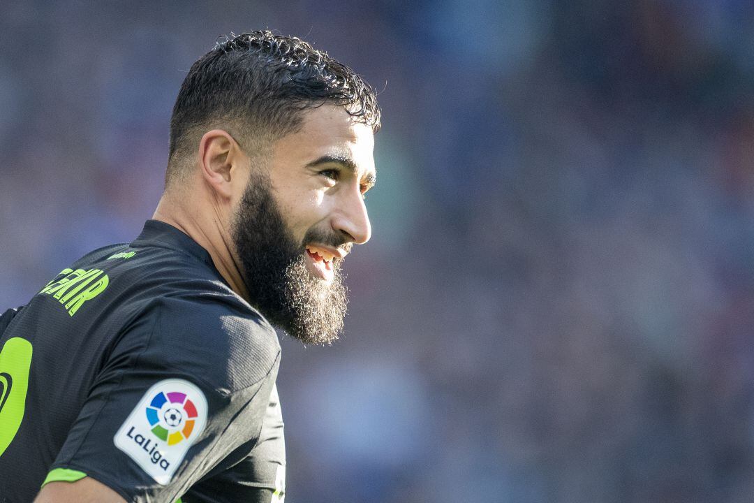 Nabil Fekir con la camiseta del Real Betis.